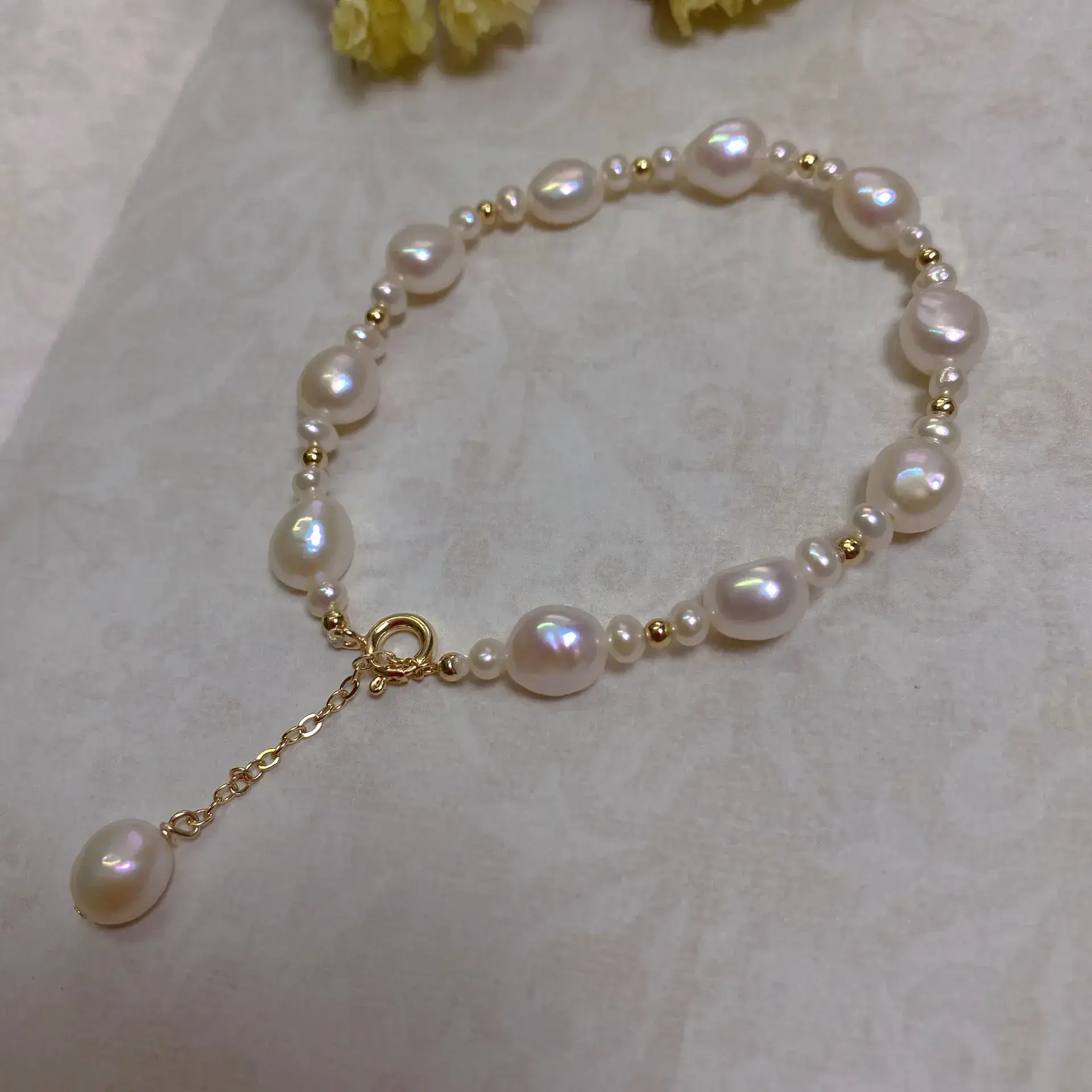 14K Gold Pearl Bracelet with Chain Drop