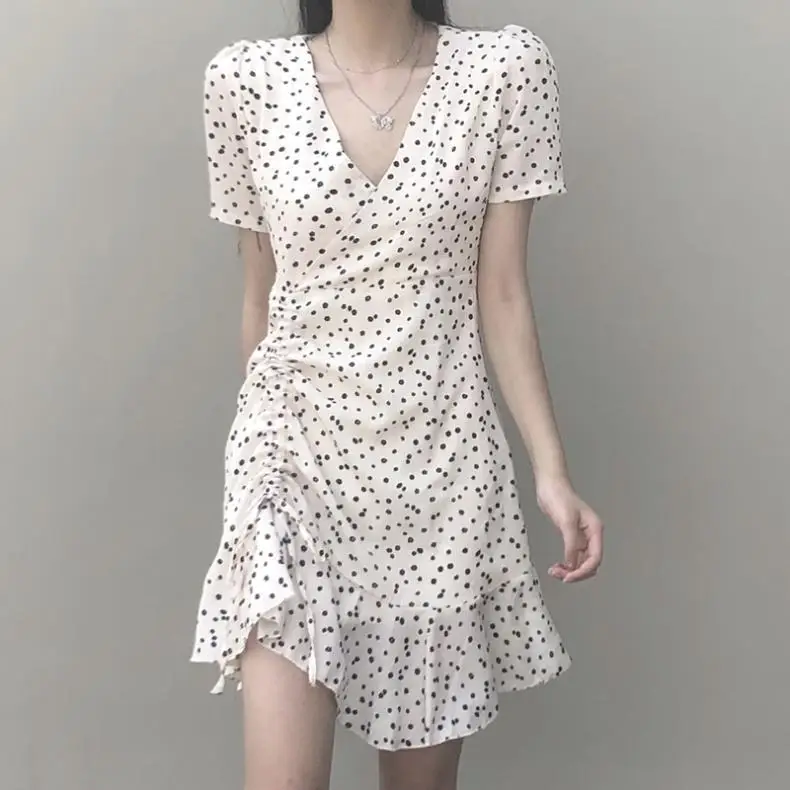 Hepburn Style Floral Dress White V Neck Summer 2024 — feature 8