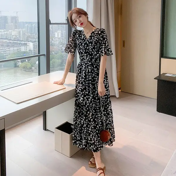 2021 Summer Floral Bell Sleeve Dress for Women - Image 4