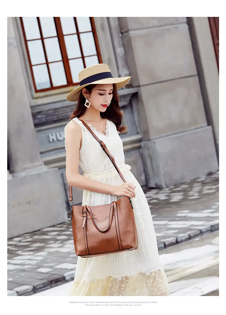 Brown Leather Shoulder Messenger Bag Large Capacity 2021 — feature 14