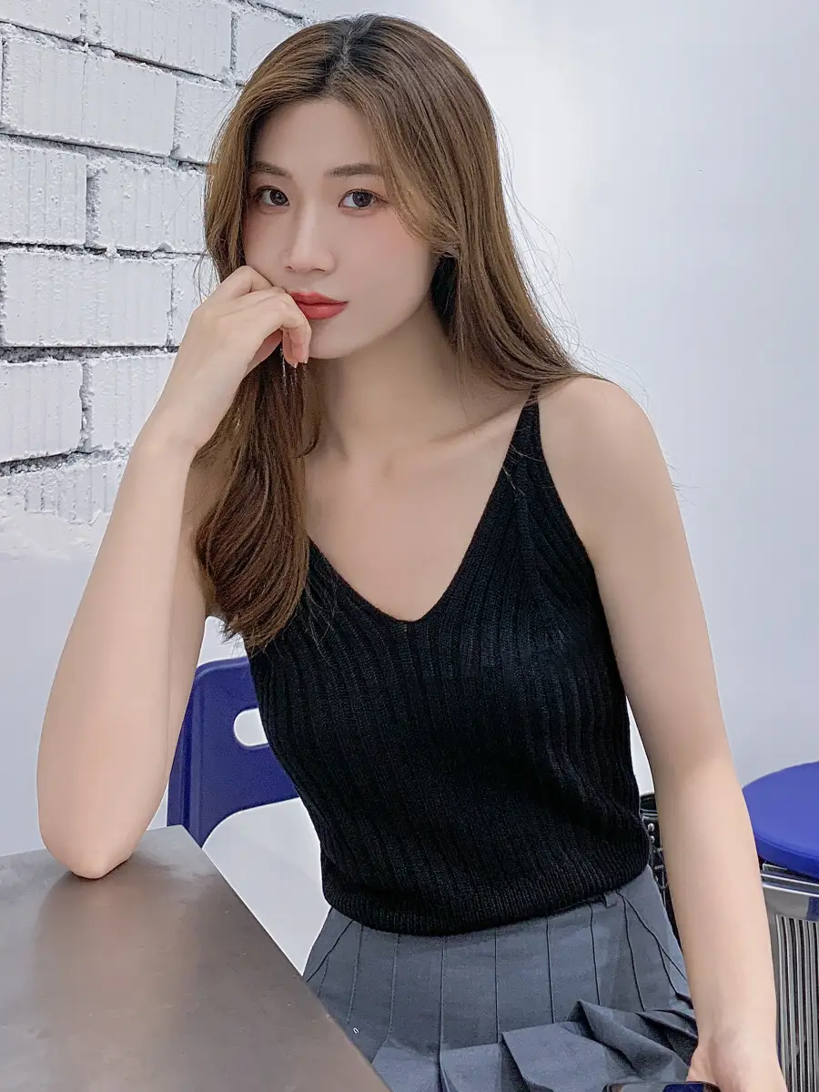 Hot Girl V-Neck Camisole Women's Summer - Image 10