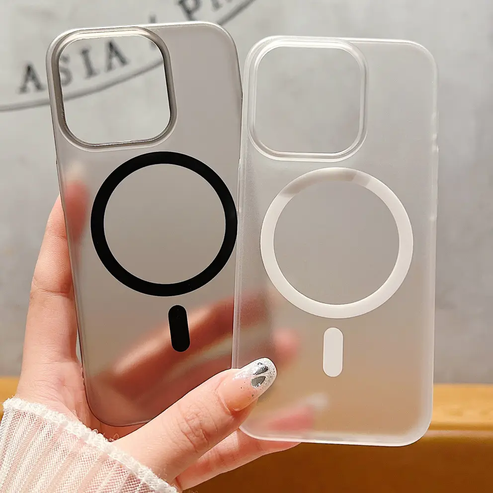 iPhone 16 Transparent Magnetic Phone Case 15" - Image 4