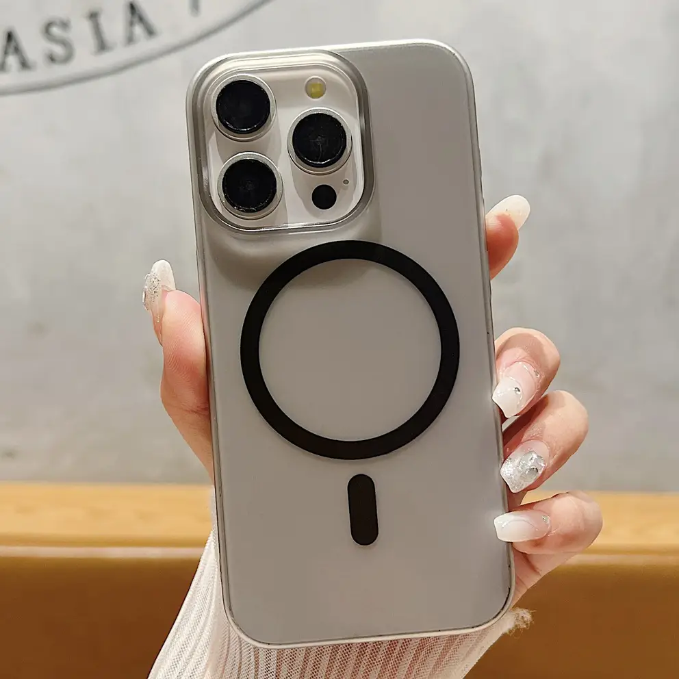 iPhone 16 Transparent Magnetic Phone Case 15" — feature 15