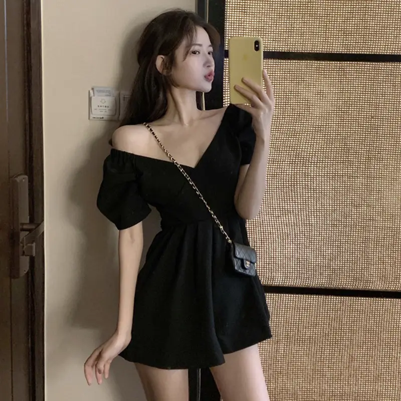 Women's Grey Off-Shoulder Shorts with Chain Bag - Image 4