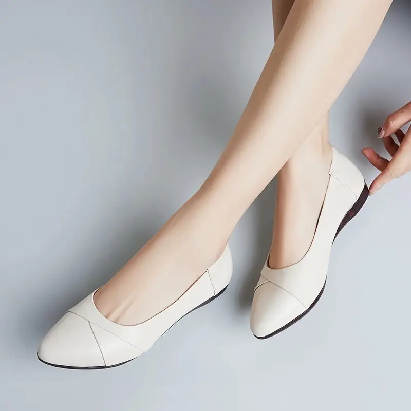 Beef Sole 2021 Spring and Autumn Mother Shoes Soft Sole Summer Four Seasons Single-layer Shoes Comfortable Shallow Mouth Flat Leather Shoes Middle-aged and Elderly Women's Shoes