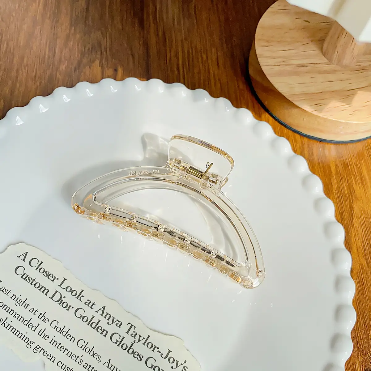 Transparent Korean Arc Hair Clip for Women - Image 23