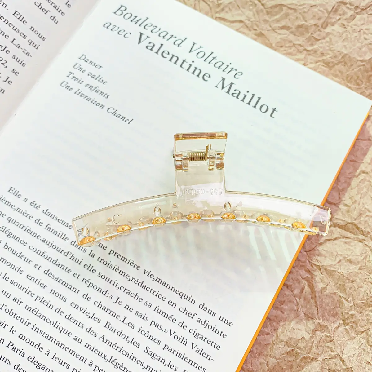 Transparent Korean Arc Hair Clip for Women - Image 38