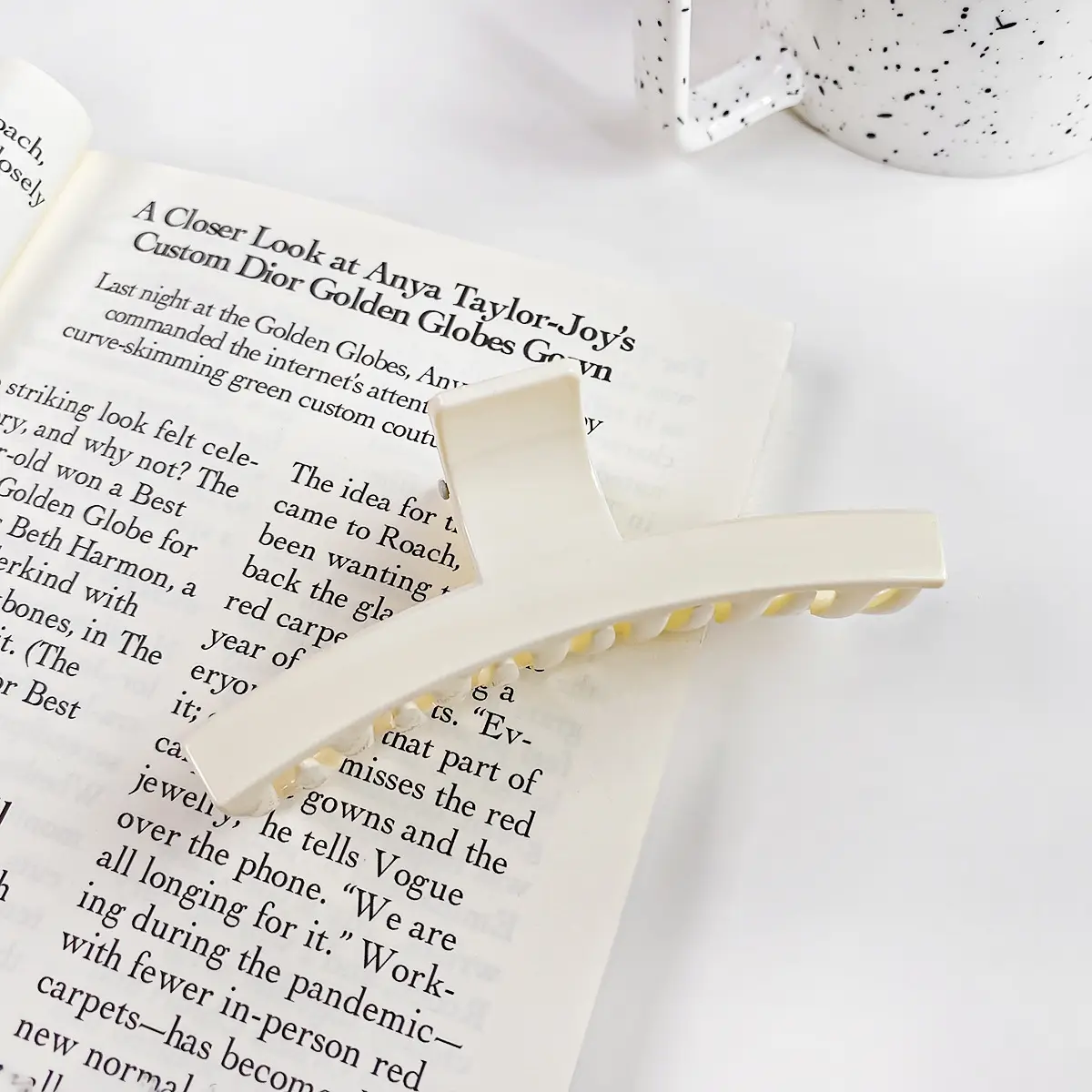 Transparent Korean Arc Hair Clip for Women - Image 40