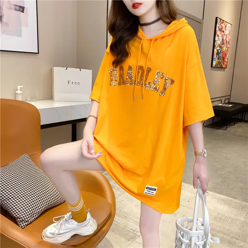 Women Red Sequin Hooded T-Shirt Medium - Image 8