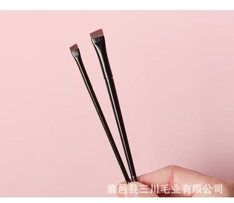 Ultra-Thin Angled Eyebrow & Eyeliner Brush 4g — feature 9