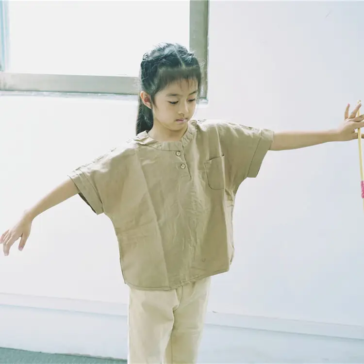 2026 Spring Boys T-Shirt Round Neck Short Sleeve Solid Color Korean Style Button-Up Girls' Top Summer Versatile — feature 16