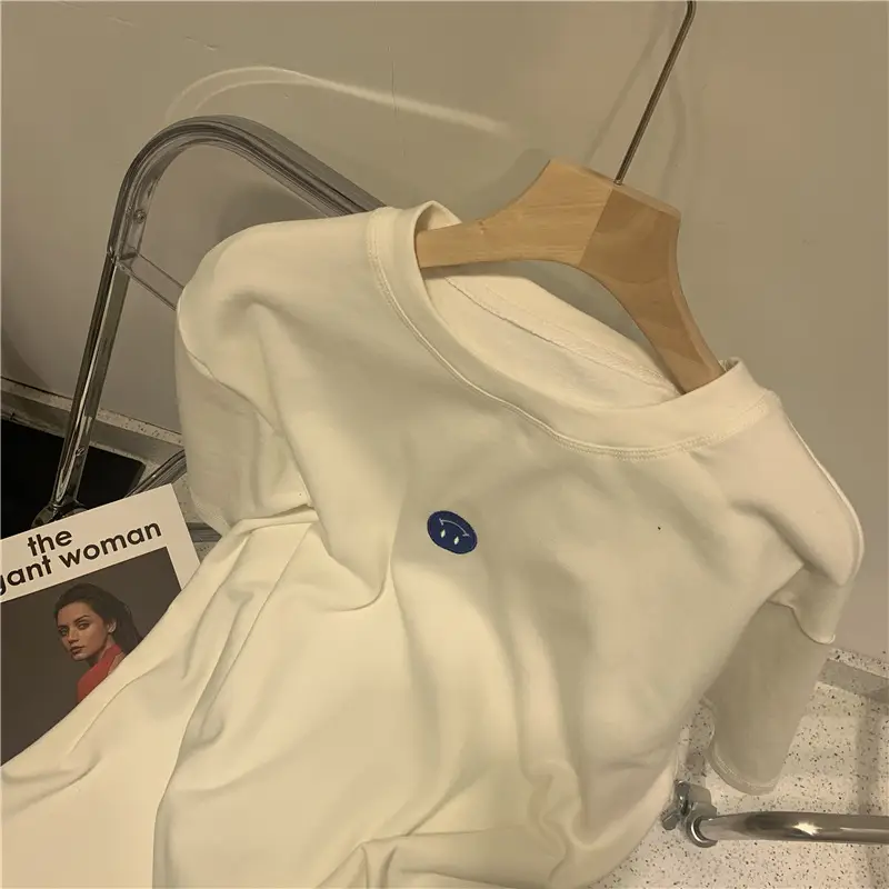 Women 2025 Summer Loose Fit Smiley T-Shirt Cream — feature 8