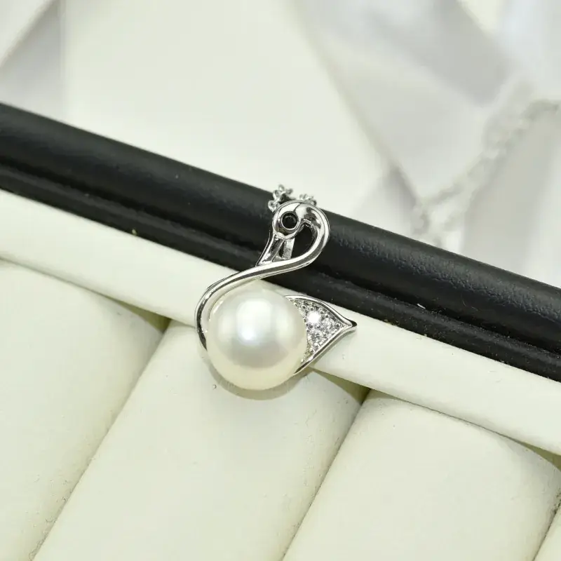 925 Silver Little Swan Pearl Pendant Necklace