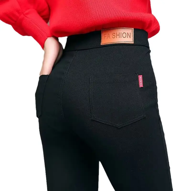 Black Slim Fit Pencil Pants for Women Plus Size - Image 5