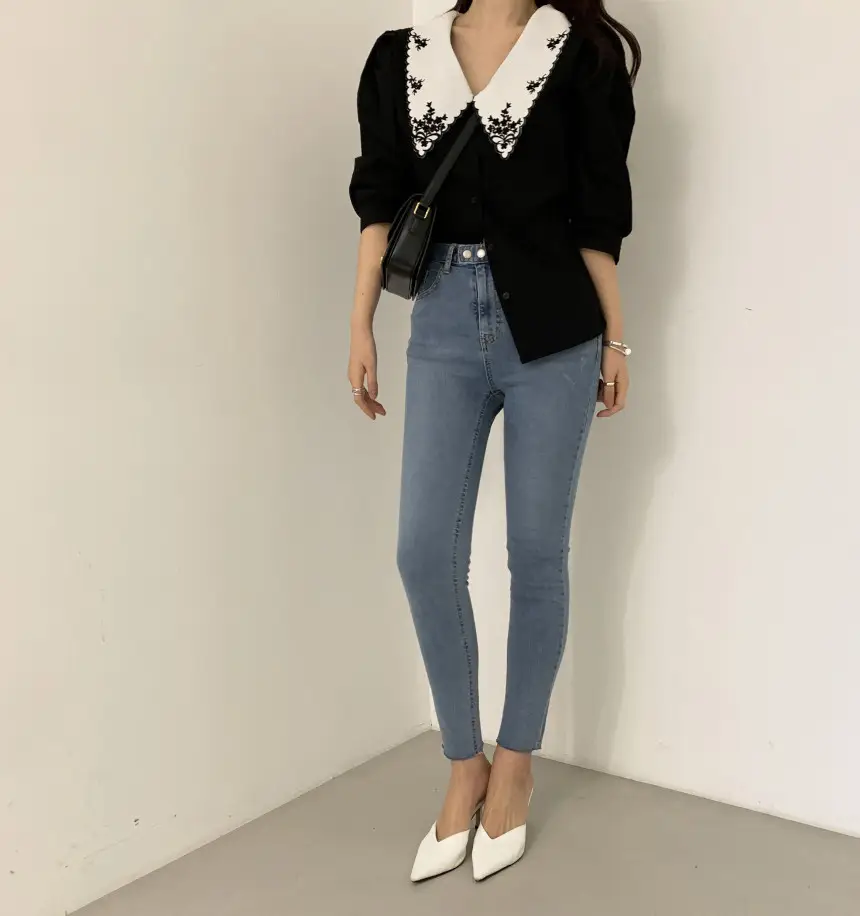 Women Embroidered Korean Chic Top with French Court Style Short Sleeve — feature 9