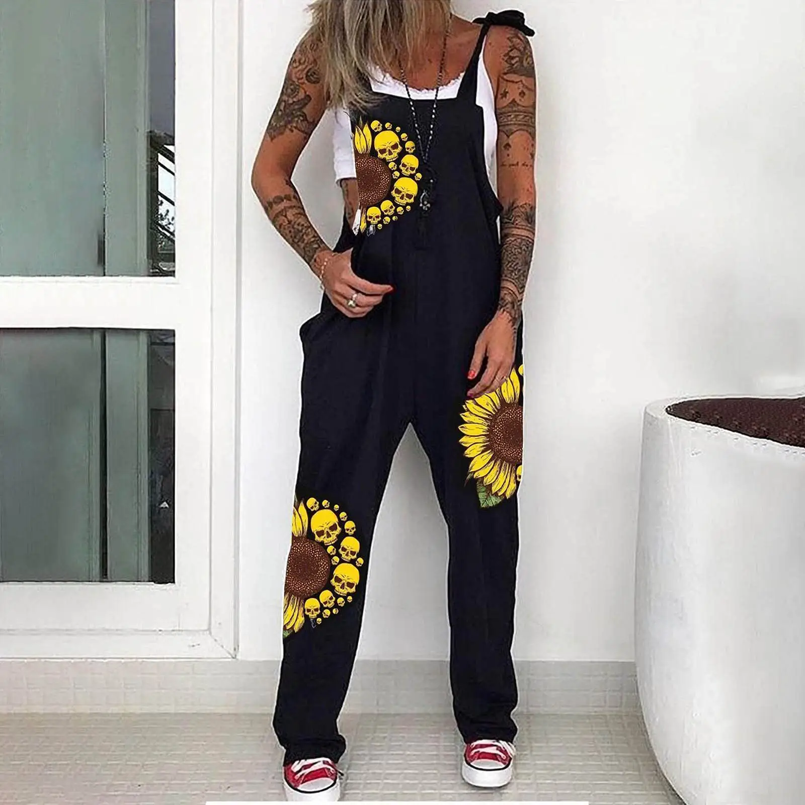 Black Daisy Print Plus Size Jumpsuit with Skull Head Design - Image 9