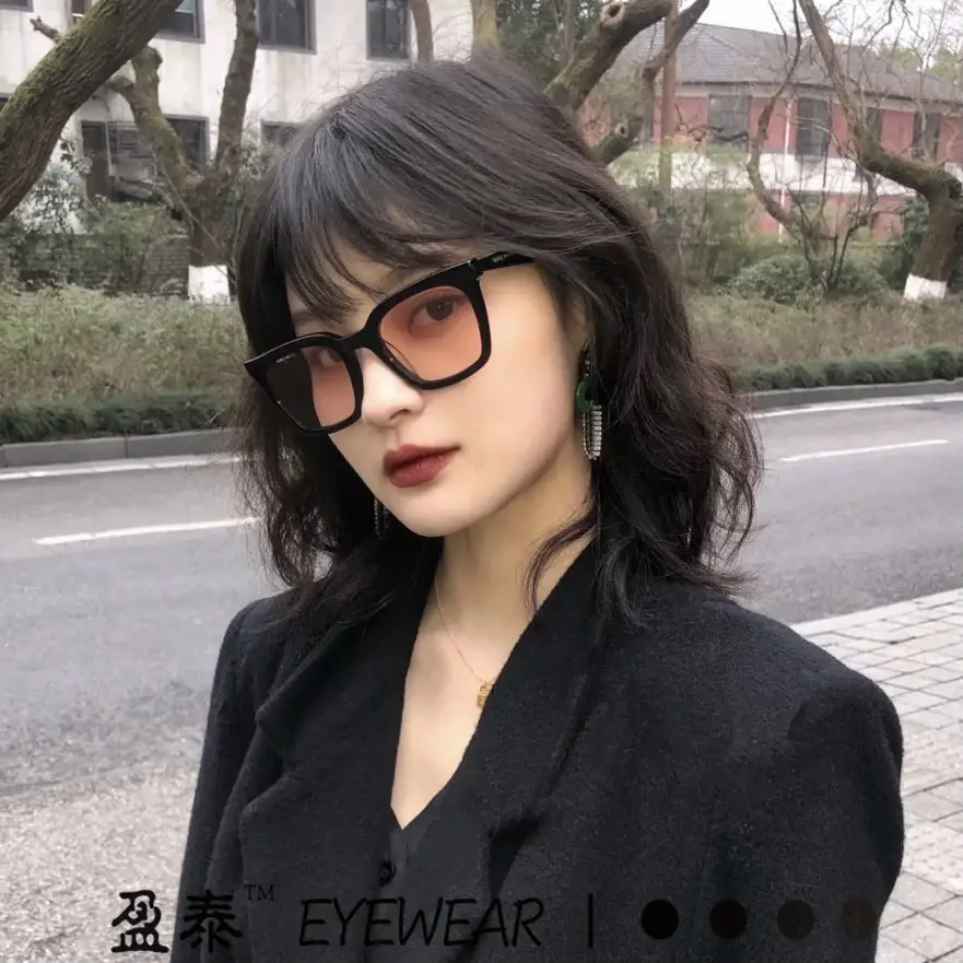 Small Square Sunglasses Women Gradient Sunset Style - Image 7