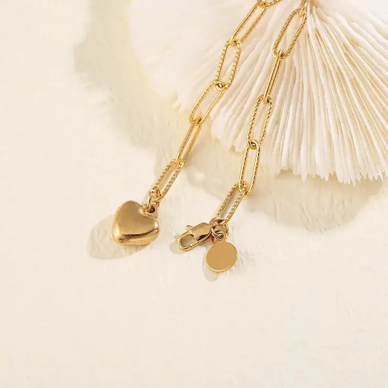 Golden Heart Pendant Bracelet for Women - Image 8