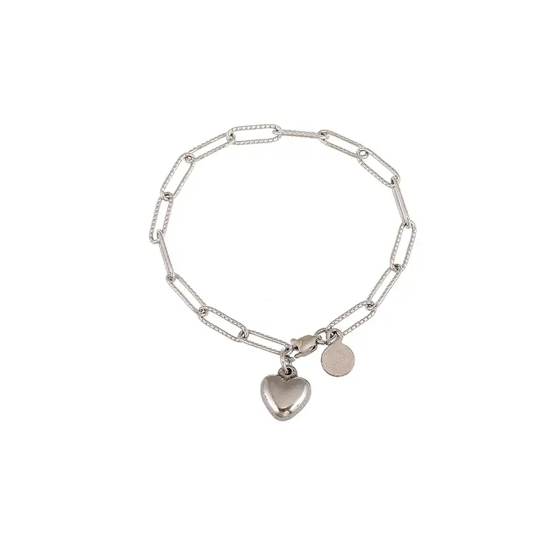 Golden Heart Pendant Bracelet for Women — feature 13