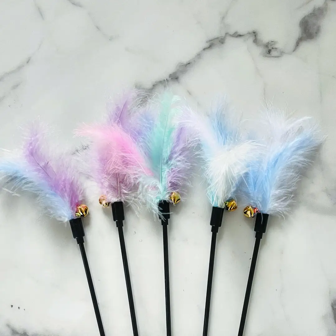 Factory wholesale funny cat stick macaron color Cat Bell feather funny cat stick supplies pet toys