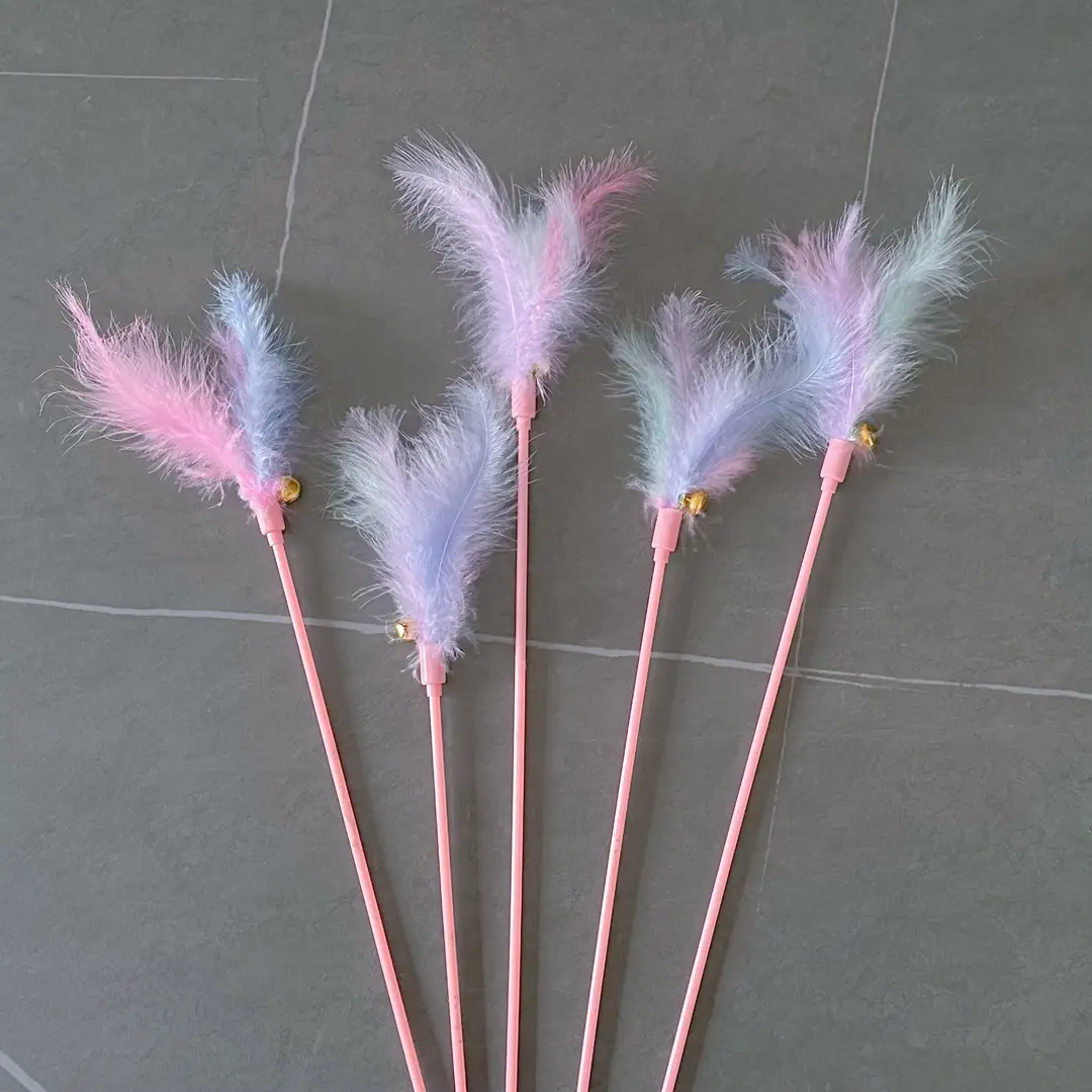 Factory wholesale funny cat stick macaron color Cat Bell feather funny cat stick supplies pet toys