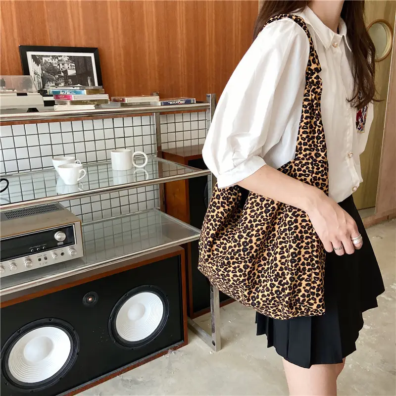Leopard Print Crossbody Bag Large Capacity Women - Image 3