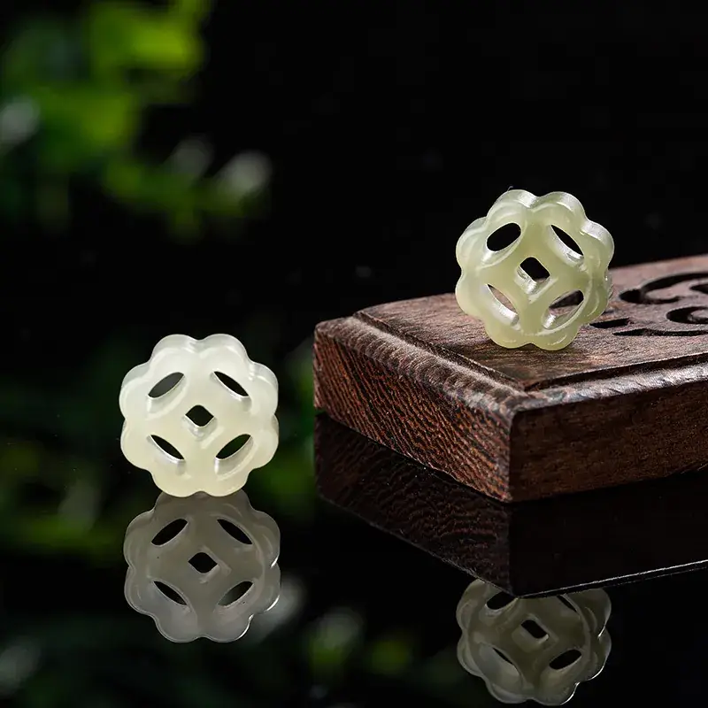 Green & White Jade Four-Leaf Clover Jewelry - Image 10