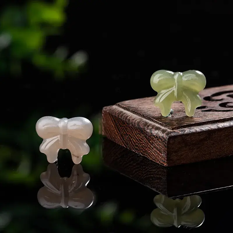 Green & White Jade Four-Leaf Clover Jewelry - Image 2