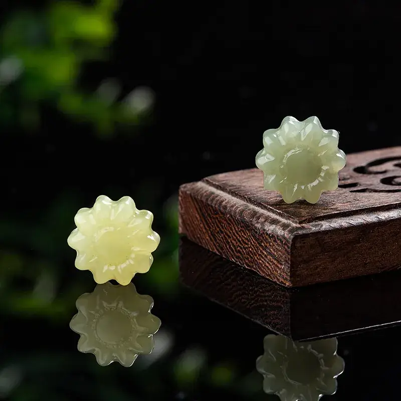 Green & White Jade Four-Leaf Clover Jewelry - Image 6