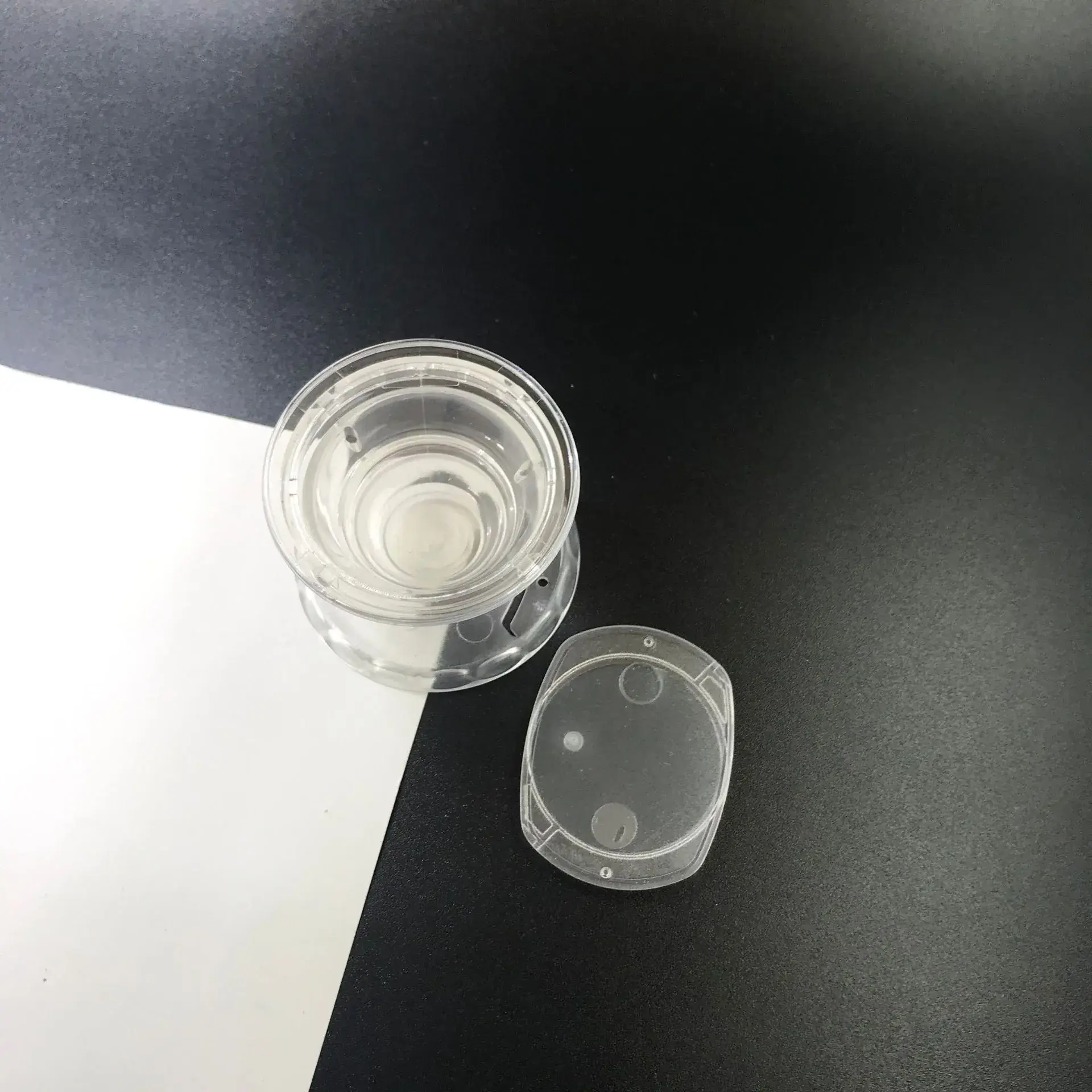 Transparent Telescopic Airbag Bracket for Desktop Use - Image 12
