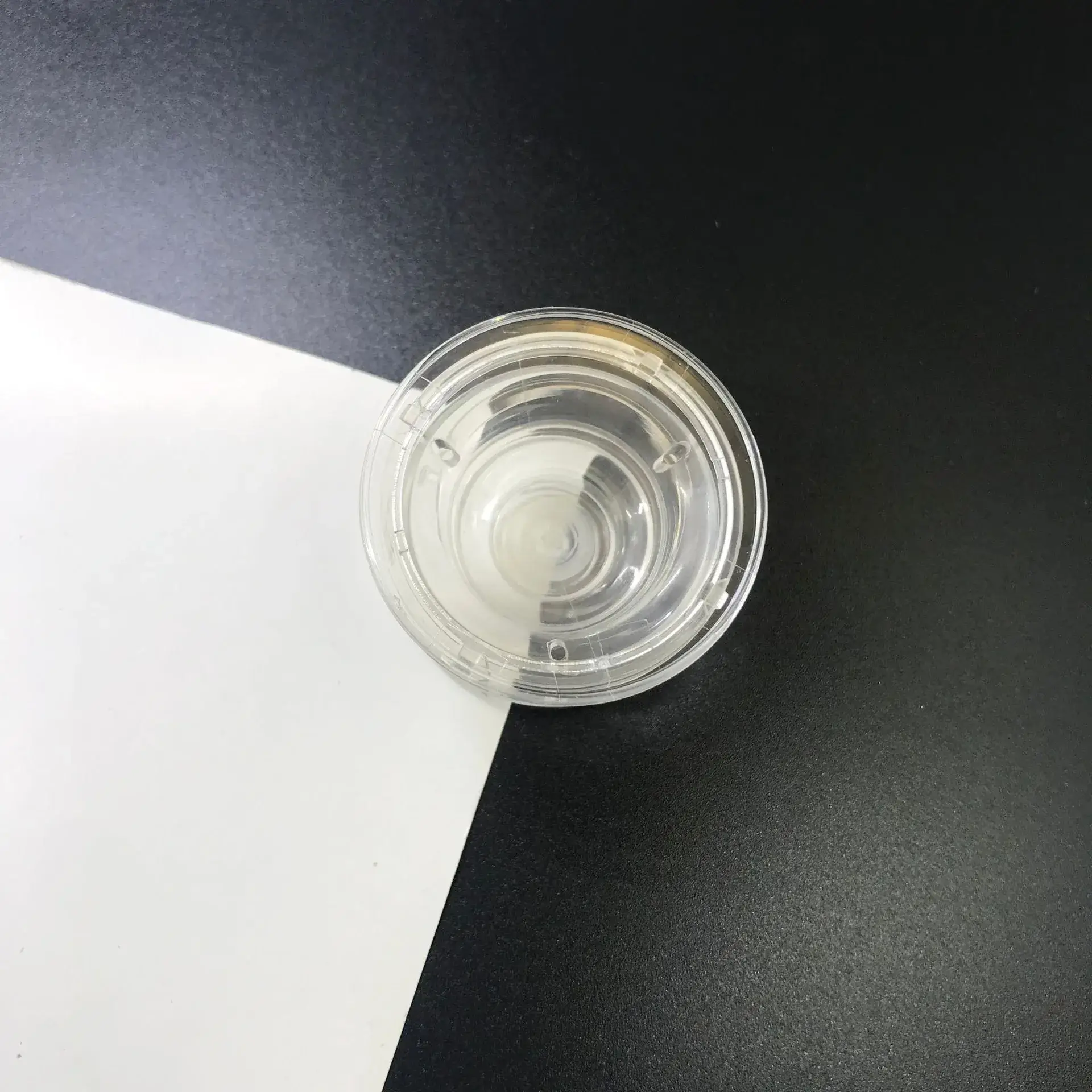 Transparent Telescopic Airbag Bracket for Desktop Use - Image 2