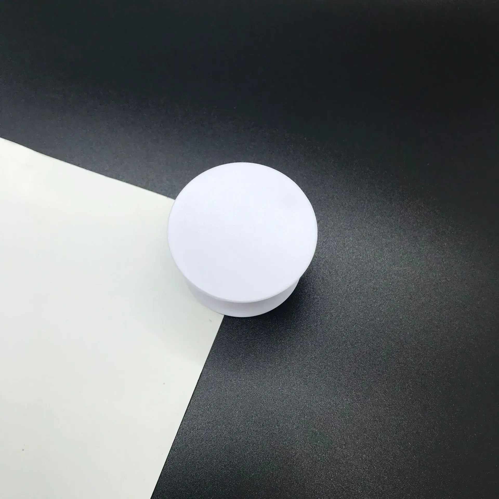 Transparent Telescopic Airbag Bracket for Desktop Use - Image 5