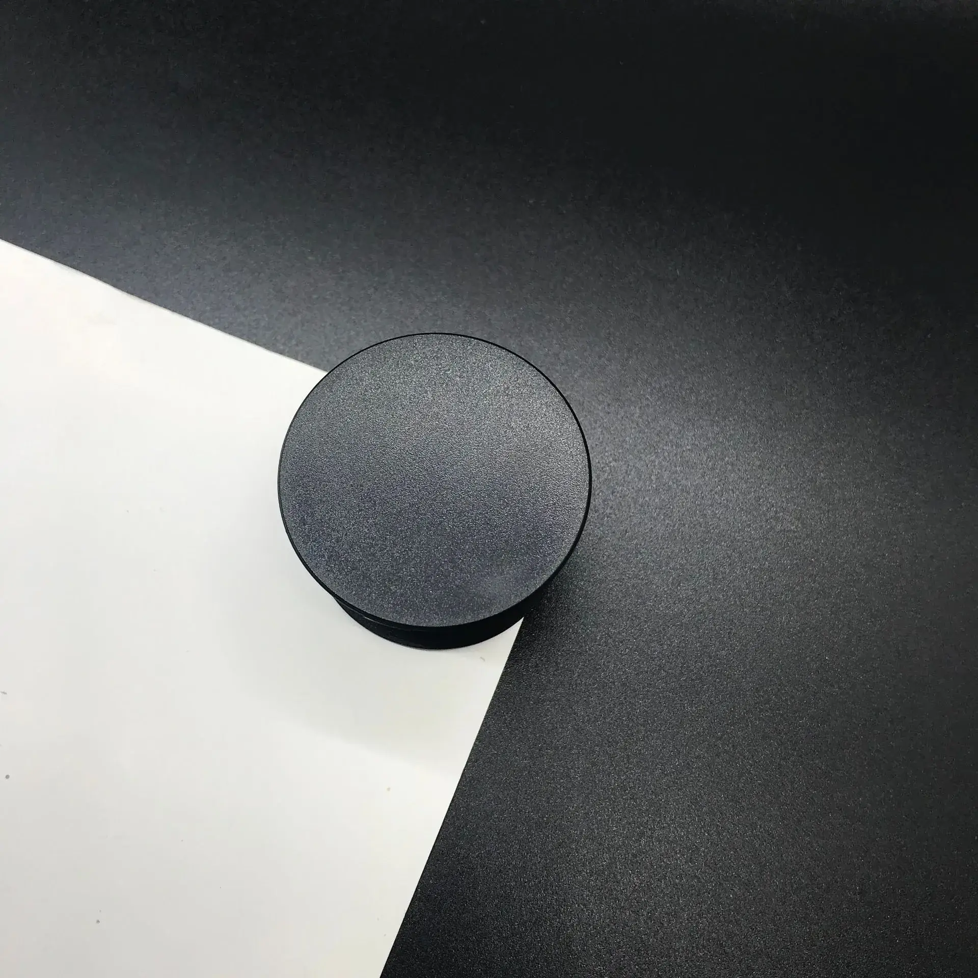 Transparent Telescopic Airbag Bracket for Desktop Use - Image 6