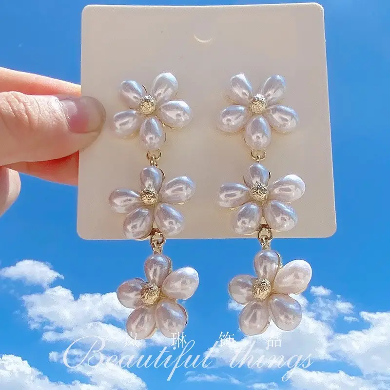 Korean Style Artificial Pearls Drop Earrings Gold Plated — feature 3