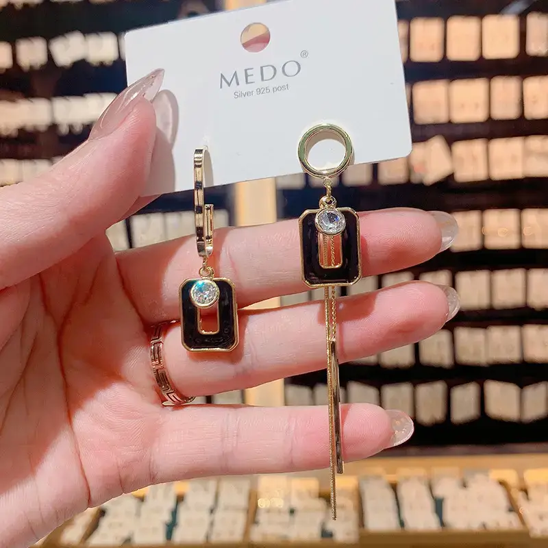 Korean Asymmetric Shell Geometric Earrings for Women 2021 - Image 5