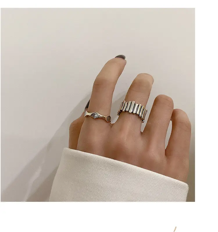 Smiling Face Wave Fence Ring for Women — feature 4