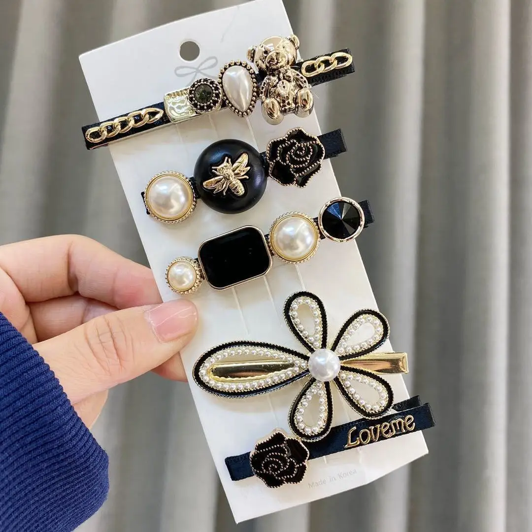 Golden Feather Bear Pearl Hair Clip for Women - Image 2