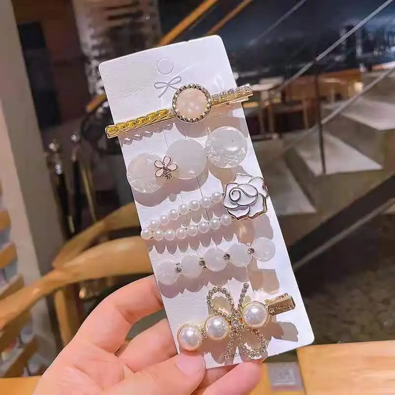 Golden Feather Bear Pearl Hair Clip for Women - Image 11