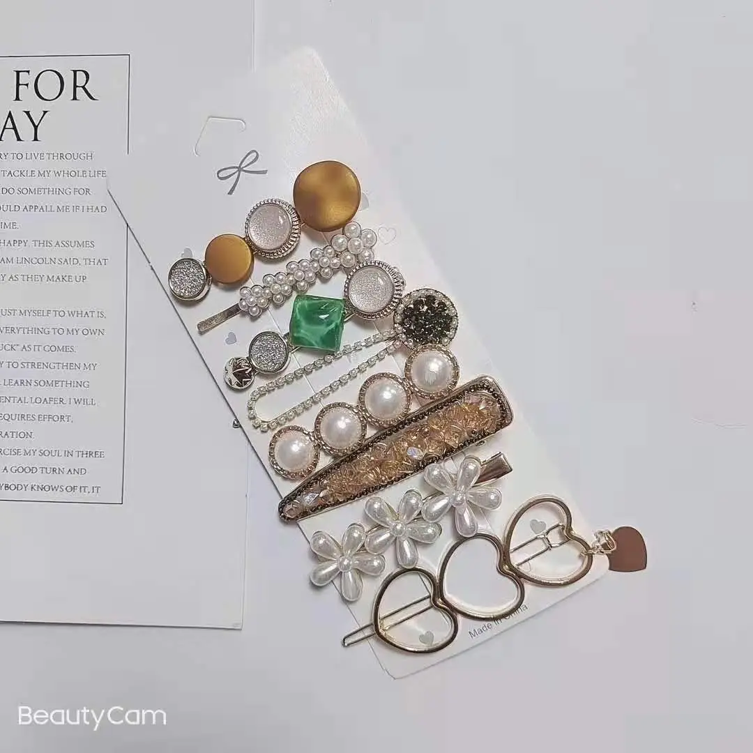 Golden Feather Bear Pearl Hair Clip for Women - Image 5