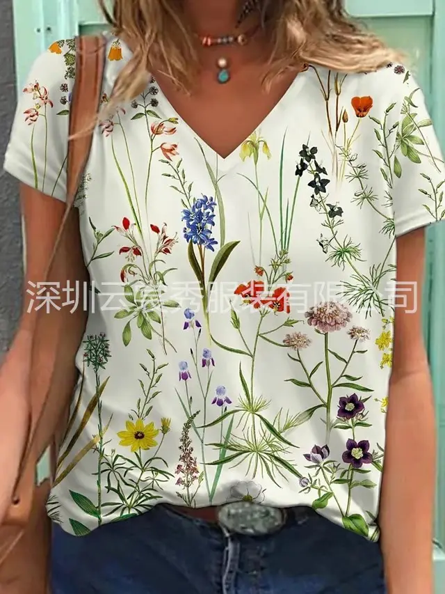 2021 Abstract Floral Print V Neck T-Shirt White Black - Image 3
