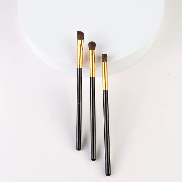 3 Piece Makeup Brush Set for Eye Shadow & Blending - Image 6