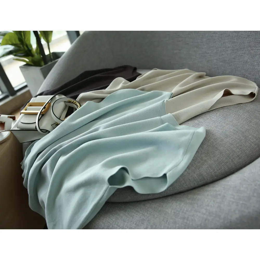 Ice Silk Batwing Sleeve T-Shirt Light Blue 2024 — feature 2