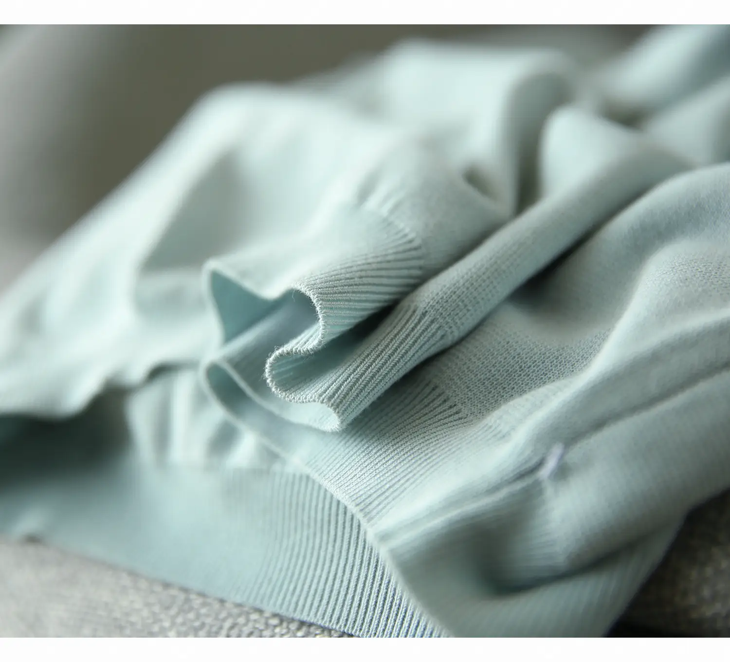 Ice Silk Batwing Sleeve T-Shirt Light Blue 2024 — feature 7