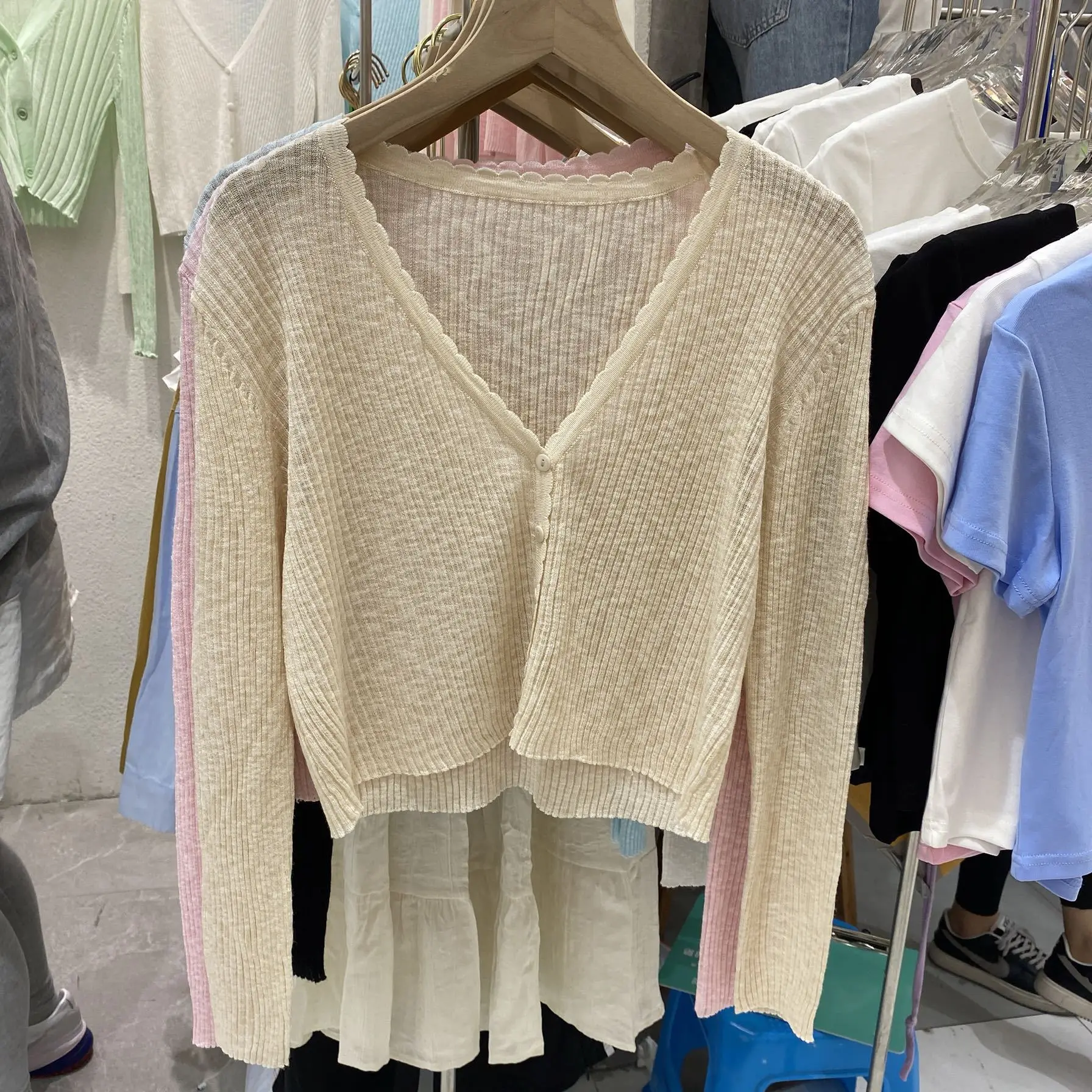 Women White Knitted Cardigan Long Sleeve Summer Top — feature 5