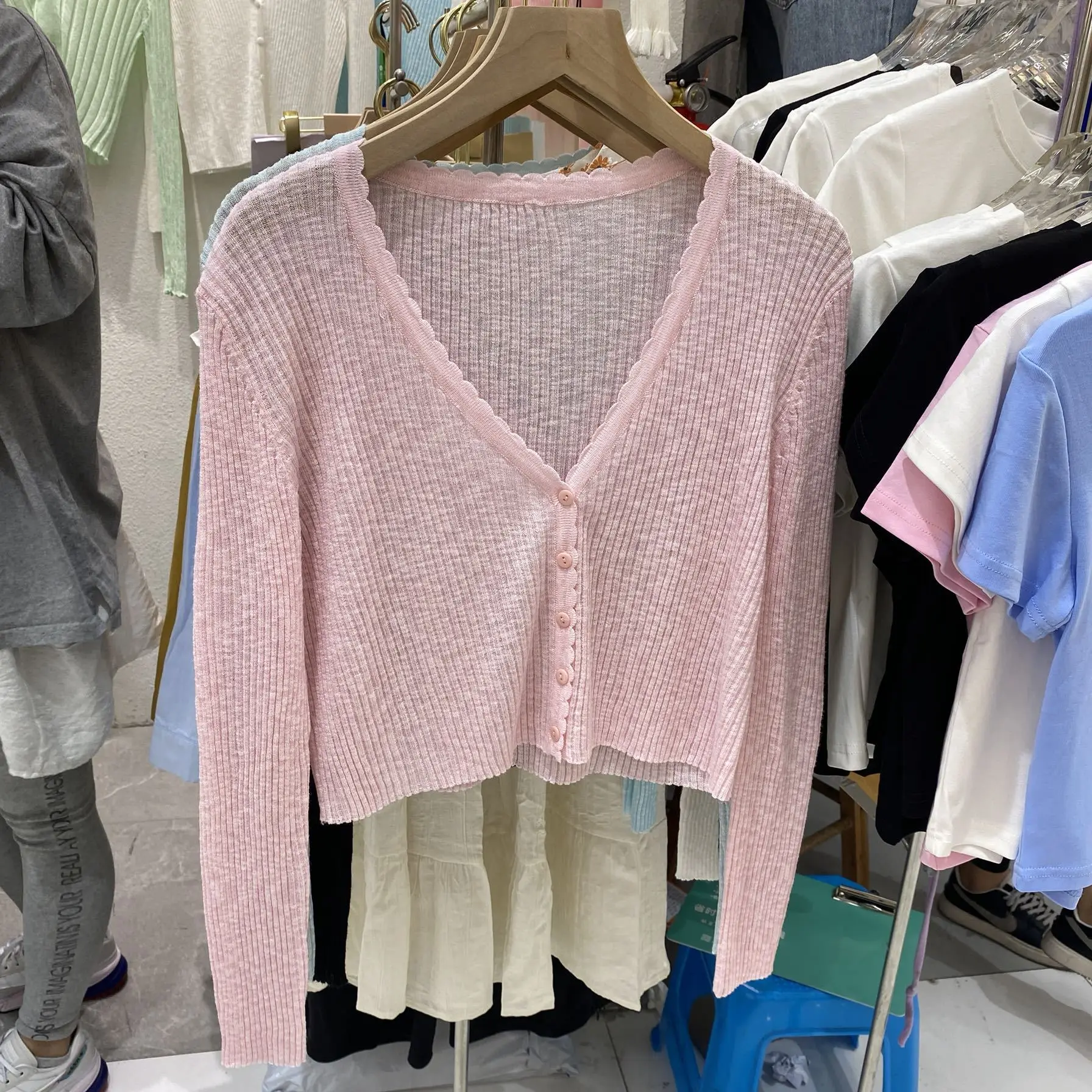Women White Knitted Cardigan Long Sleeve Summer Top — feature 6