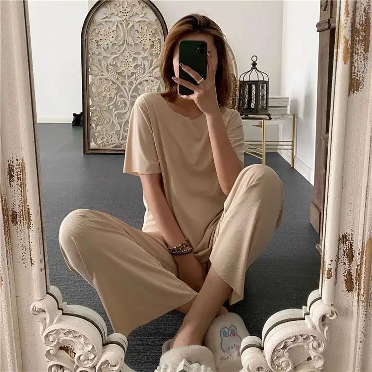 Women Loose Ice Silk Pajama Set Black Long Pants — feature 6