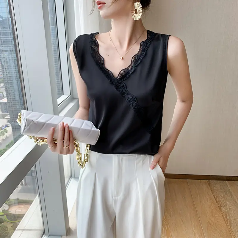 Black Sleeveless V-Neck Camisole with Lace