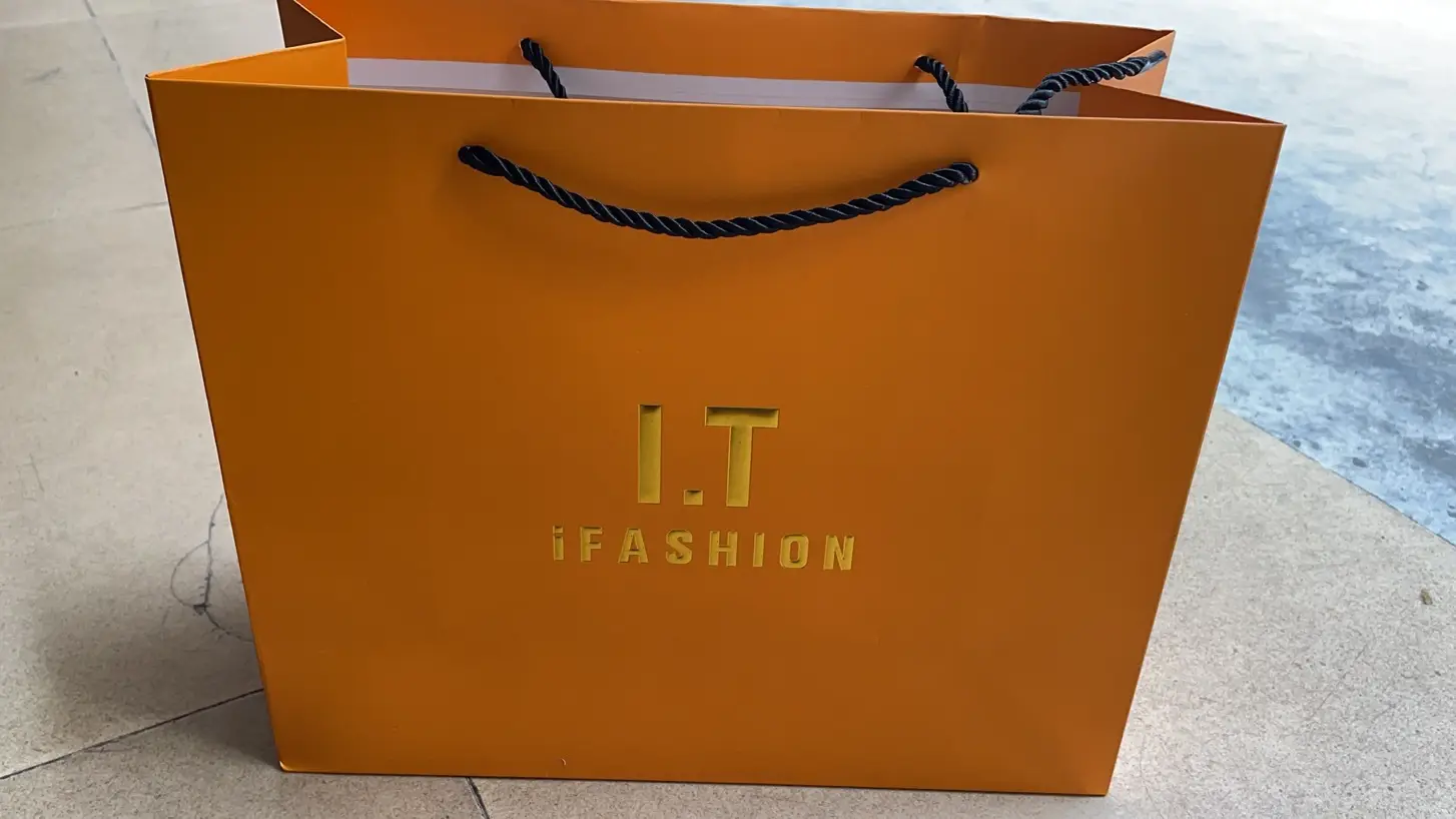 Korean Style Women's Mobile Phone Bag with Gift Box