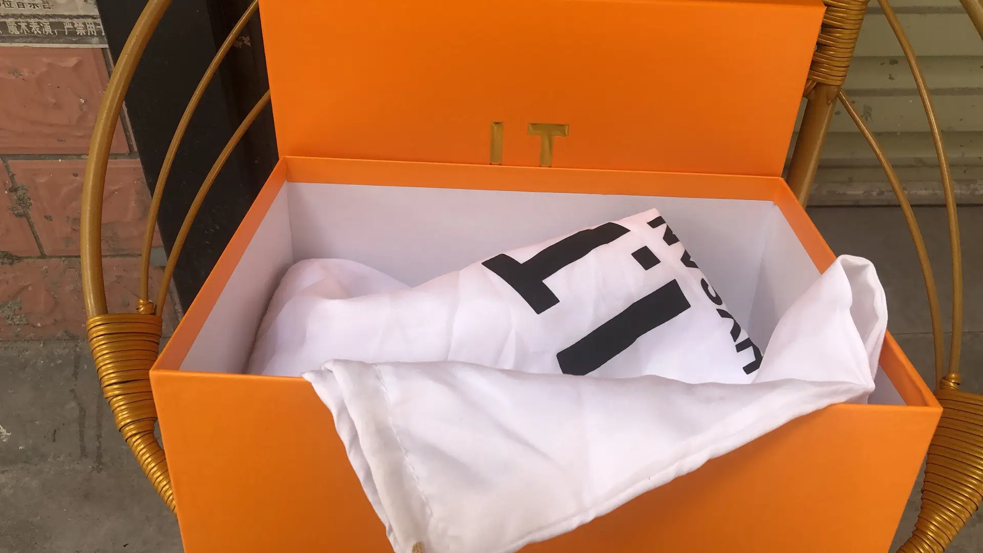Korean Style Women's Mobile Phone Bag with Gift Box