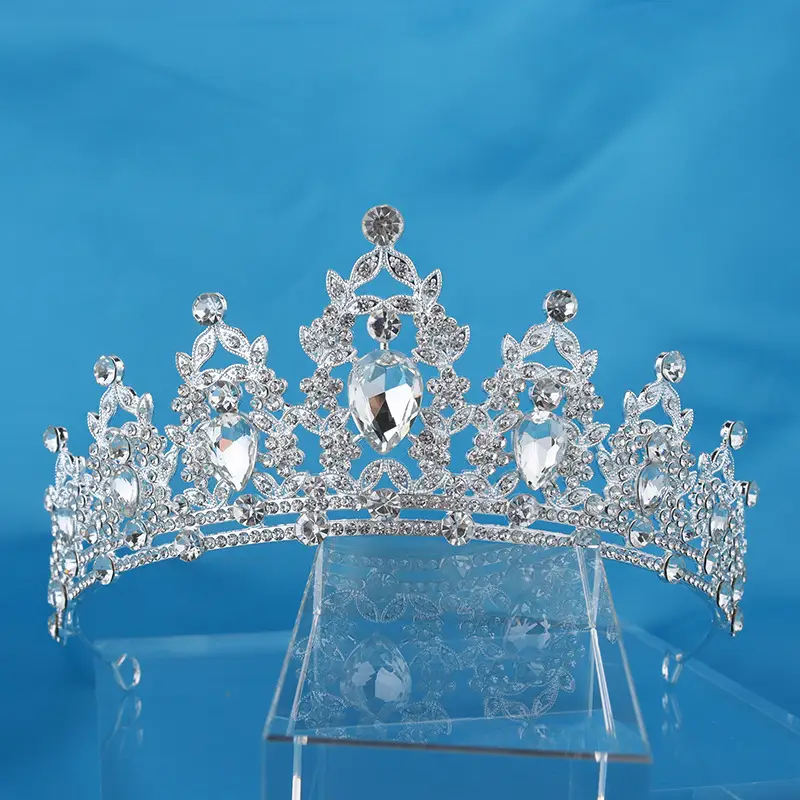 Noble Black Gemstone Sparkling Diamond Bridal Headdress - Image 31